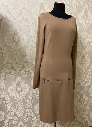 Бежева сукня міді