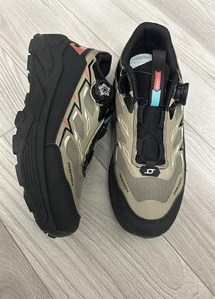 Трекенгові чоловічі кросівки