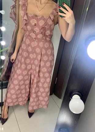 👗шикарный розовый комбинезон/пудровый комбез с рисунком/свободный брючный комбез рюши👗