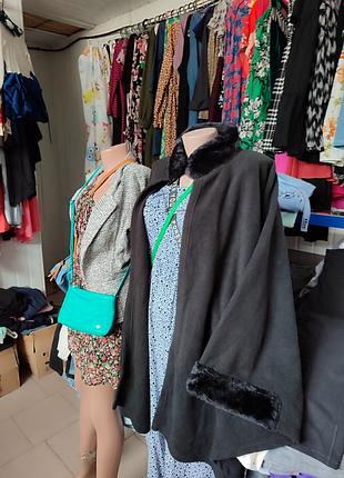 Бомбезне жіноче пончо