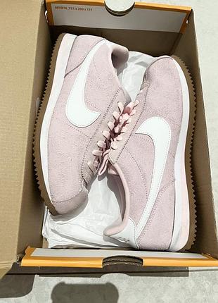 Женские замшевые розовые кроссовки nike cortez vntg 40