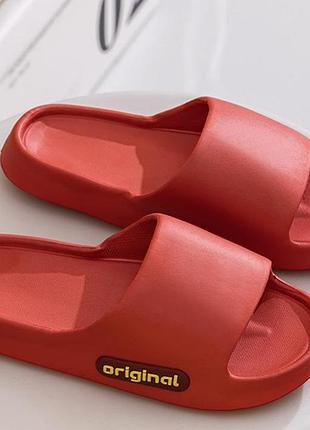 Шлепанцы женские