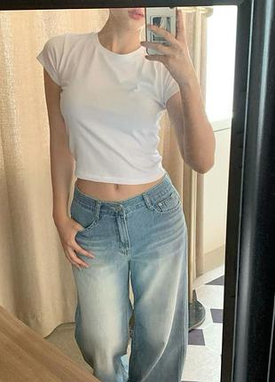 Базовий топ кроп короткий топ білий трендовий топ zara y2k pinterest clean girl aesthetic корейський стиль 2000s біла футболка вкорочена