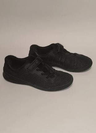 Кроссовки clark's.