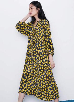 Яркое цветочное миди платье трапеция на пуговицах zara