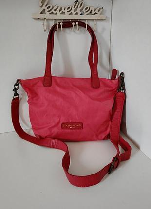 Сумка з якісного матеріалу