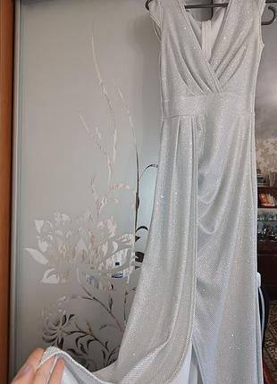 Вечернее платье, макси,с разрезом xs-s