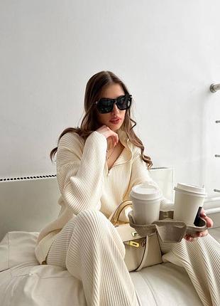 Зручний косюм на осінь