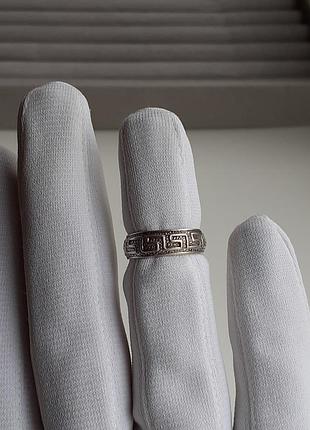 Срібне кільце на верхню фалангу пальця