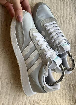 Кросівки adidas 38 р. (23.5