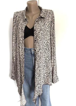 Подовжена асиметрична сорочка жіноча papaya оверсайз 100% віскоза кремова тваринний принт леопард сорочка блузка рубашка