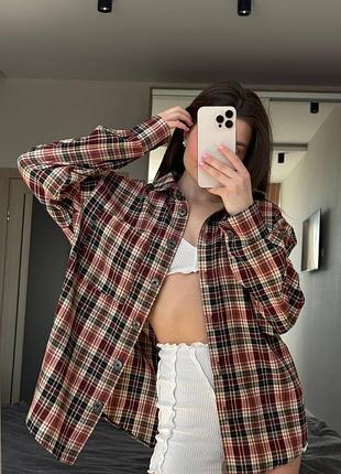 Повсякденна фланелева сорочка жіноча прямого крою в клітинку оверсайз на ґудзиках