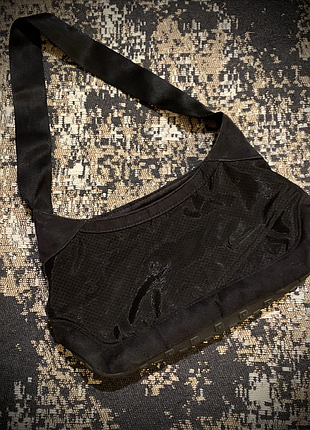 Чорна жіноча текстильна сумочка nike