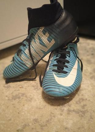 Футбольні кеди, 38 розмір.