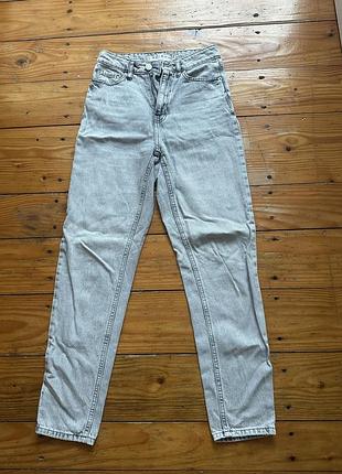Джинси жіночі