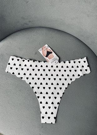 Трусики стрінги жіночі безшовні бавовняні у принт серця з фігурними краями