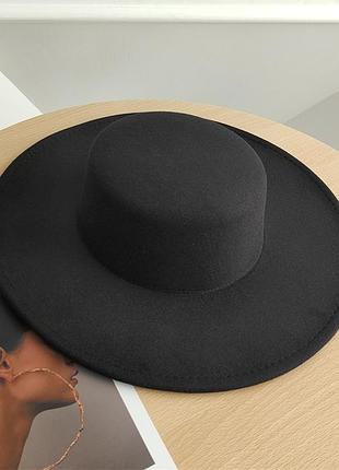 Шляпа канотье унисекс с круглой тульей и широкими полями 8 см черная