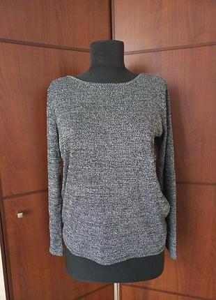 Кофта с открытой спиной