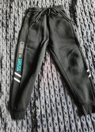 Брюки теплые на флисе 6-7 лет б.в
