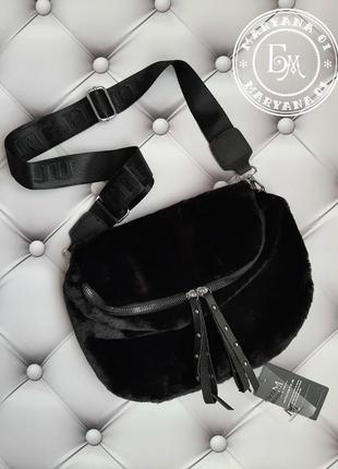 Модная меховая сумочка кросс-боди черная1 фото