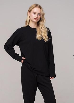 Жіноча кофтинка