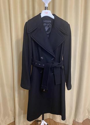 Zara якісне та стильне пальто