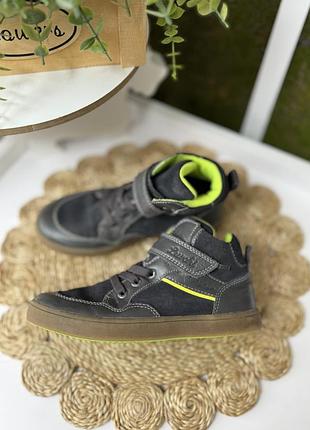 Шкіряні ботінки кросівки хайтопи на хлопчика