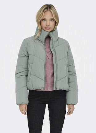 Ментоловый укороченный пуфер от h&amp;m