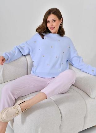 Милый свитер в сердечки оверсайз