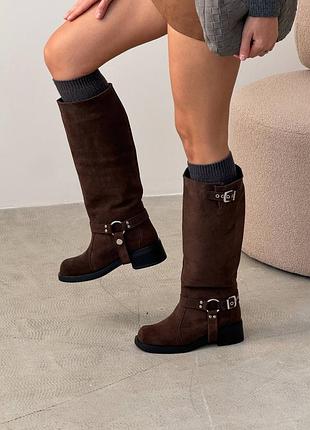 Натуральная замша, трендовые женские деми сапоги, шоколад
