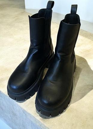 Чорні челсі 41 р черевики жіночі