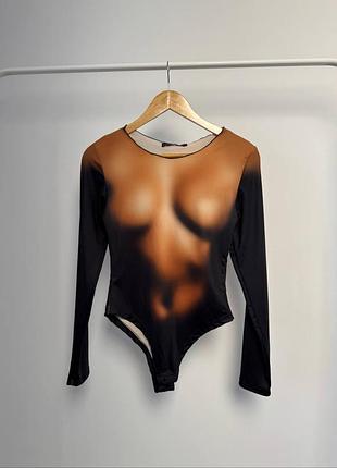 Боді з тілом