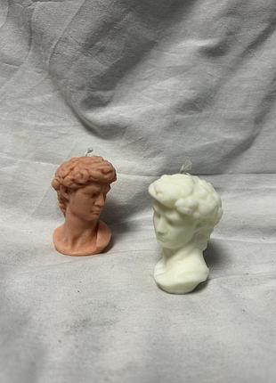 Соєва свічка бюст чоловік