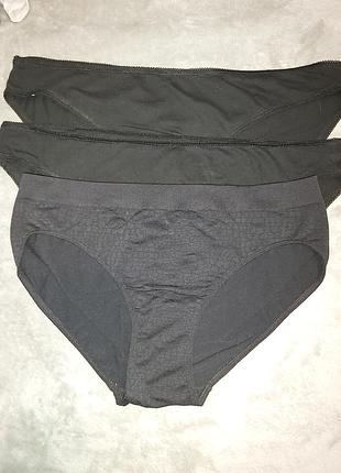 Лот трусиків жіночих  3 штуки
