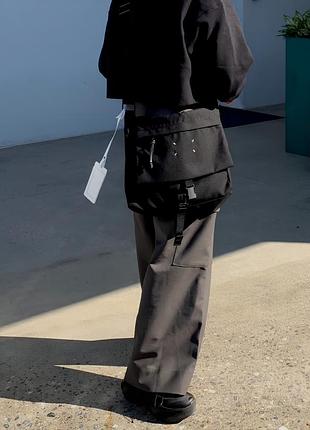 Maison margiela mm6 сумка- месенджер водонепроникна сумка через плече крос- боді чорний