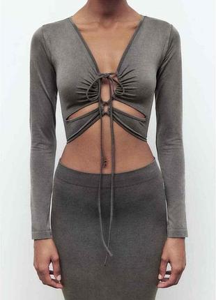 Топ з довгим рукавом