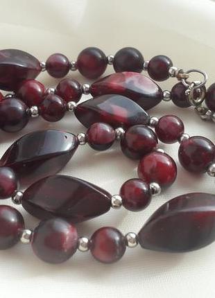 Винтажные бордовые бусы ссср