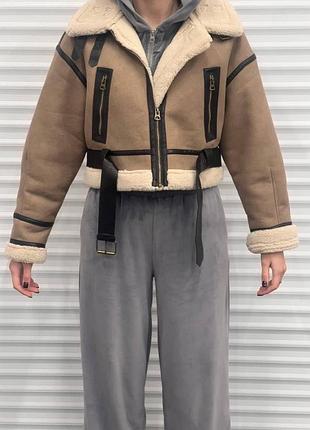 Стильна дублянка коричневого кольору