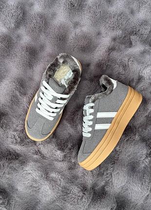 ❄️ жіночі кросівки сірі дуже стильні зимові хутро та замша  ❄️