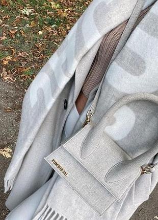 Шарф jacquemus сірий в наявності