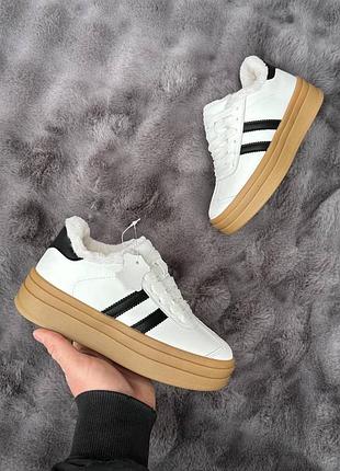 ❄️ жіночі кросівки білі дуже стильні зимові хутро та замша ❄️