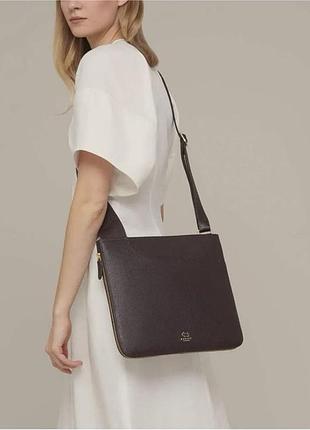 Кожаная сумка темно коричневого цвета