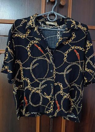 Стильна легенька блуза сорочка на гудзиках в принт цепочки
