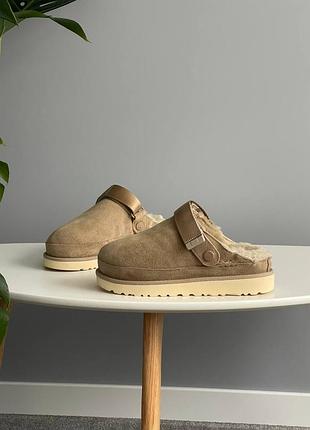 Ugg goldenstar clog sand