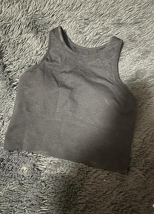 Спортивний топ в рубчик