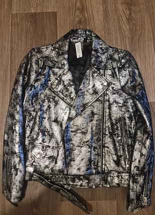 Куртка кожа кожаная нериальной  красоты