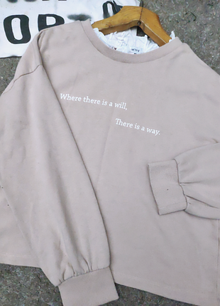 Модный укороченный свитшот