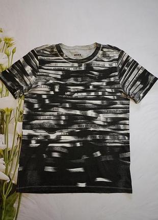 Чоловіча футболка, розмір l.