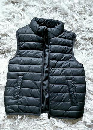 🩵💚💜 крутий чорний жилет на 5-6 років