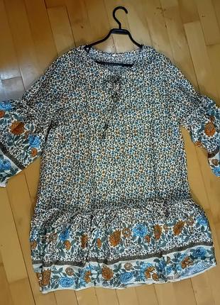 Винтажное платье в цветочный принт